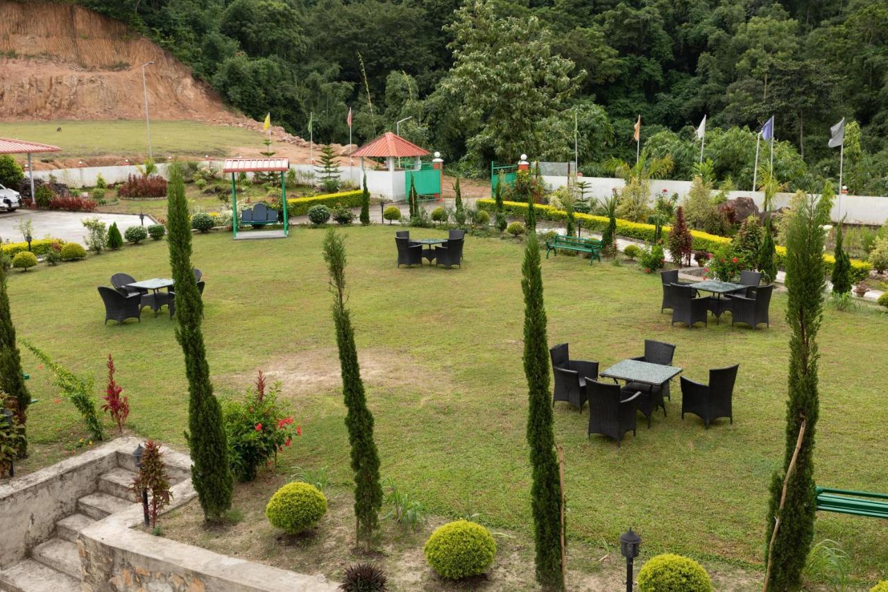 La Vue Resort Kaziranga Luaran gambar
