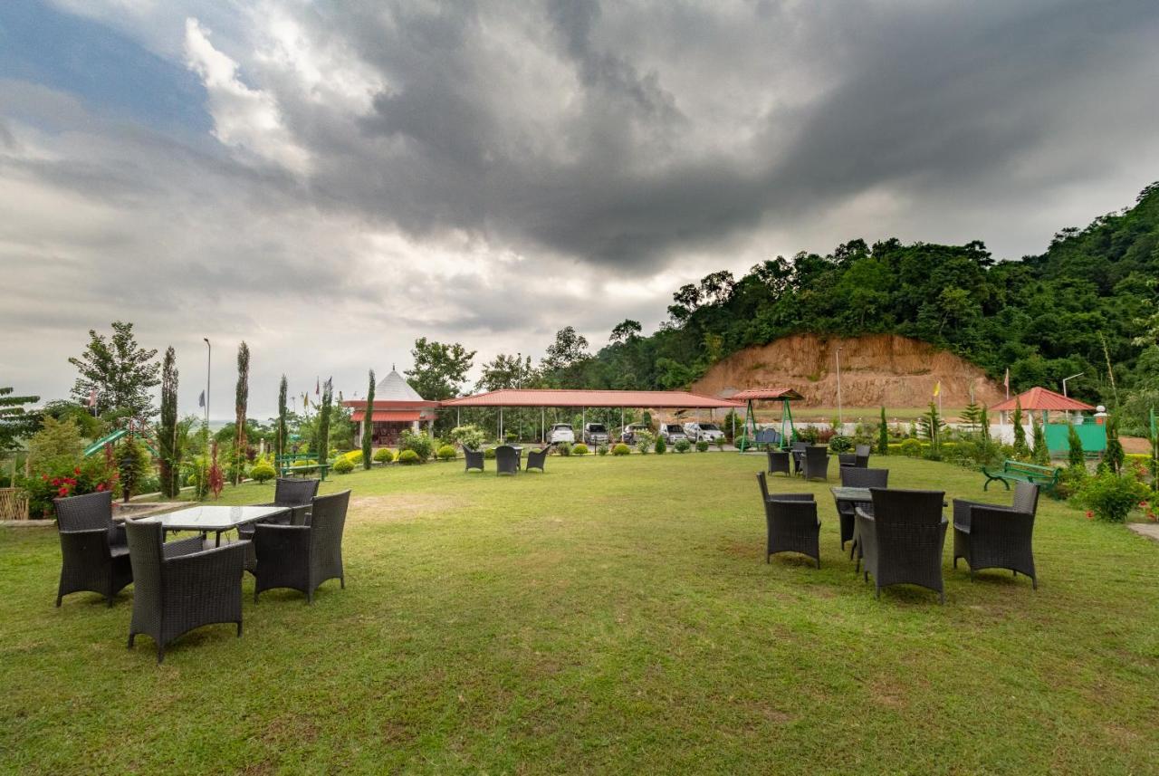 La Vue Resort Kaziranga Luaran gambar